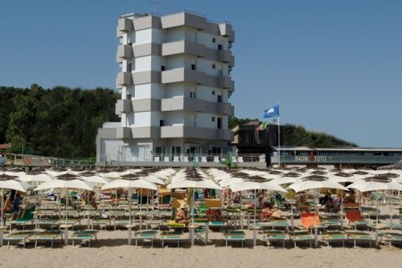 Hotel Baltic - Pesaro