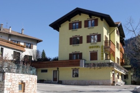 Hotel Aurora Pig- Molveno