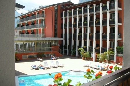 Club Hotel La Vela