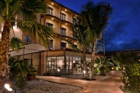 Hotel Viola Palace