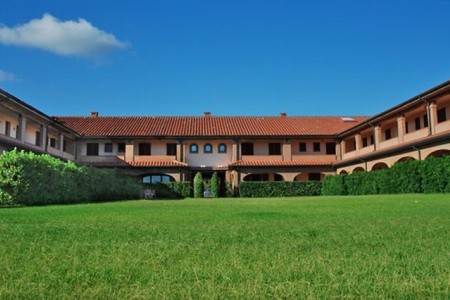 Üdülőközpont Borgo Degli Olivi