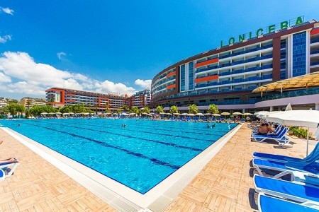 Hotel Lonicera Resort & Spa