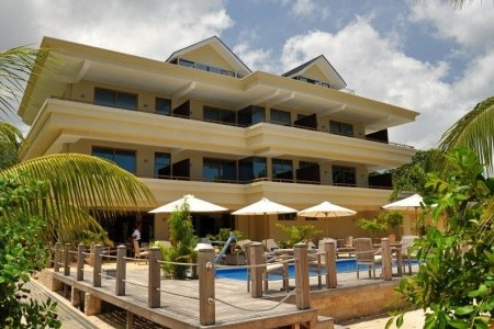 Crown Beach Hotel