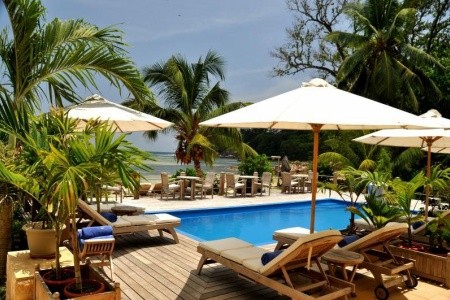 Crown Beach Hotel