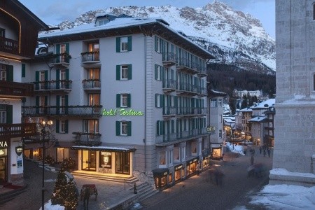 Hotel Cortina **** – Cortina D’Ampezzo