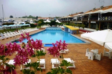 Hotel Marina Uno S Bazénem Pig- Lignano Riviera Hotel Marina Uno S Bazénem Pig- Lignano Riviera