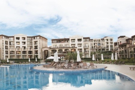 Green Life Beach Resort