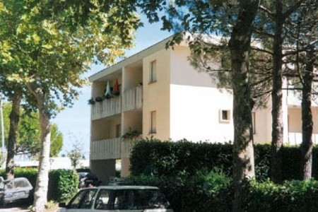 Adua