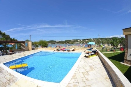 Rooms Marija / Triple Room S6