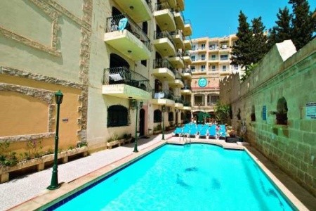 White Dolphin Apartments