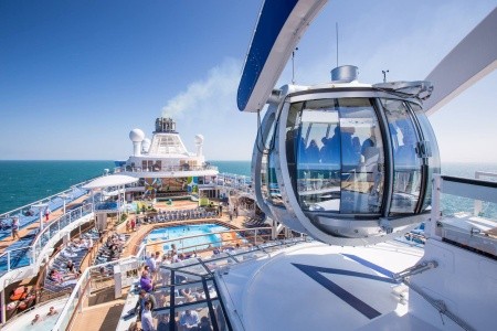 Kanada, Usa Z Vancouveru Na Lodi Ovation Of The Seas - 393945371