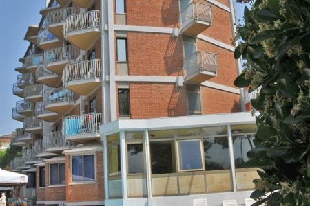 Hotel La Fenice E Siesta S Bazénem Pig– Lido Di Jesolo