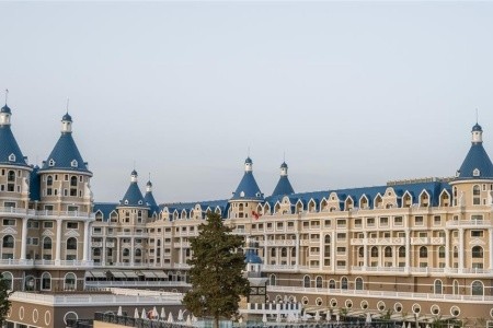 Haydarpasha Palace