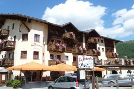 Hotel Pastorella Se Snídaní ***