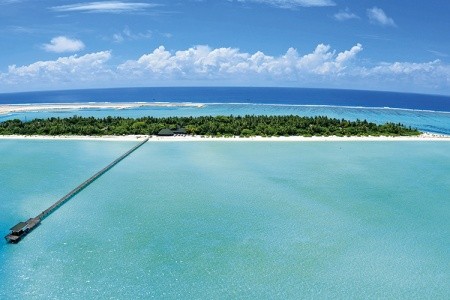 Hotel Holiday Island Resort & Spa, Maledivy, 