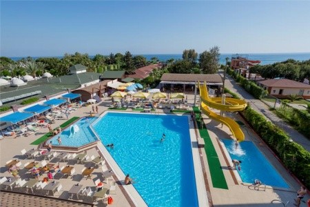 Senza Inova Beach Hotel