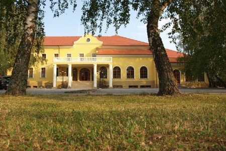 Hotel Plauter Kúria