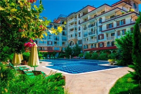 Esteban Apartcomplex