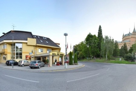 Hotel Pod Zámkom Hotel Pod Zámkom