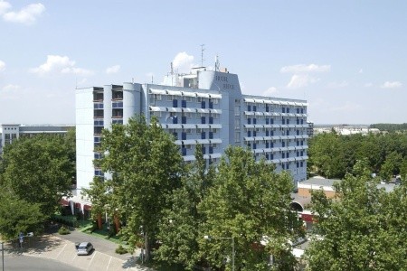 Hotel Répce