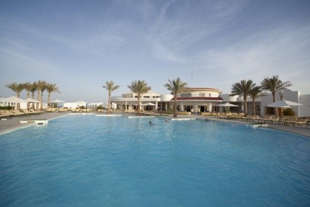 Coral Beach Resort Tiran