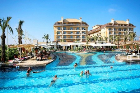 Crystal Family Resort