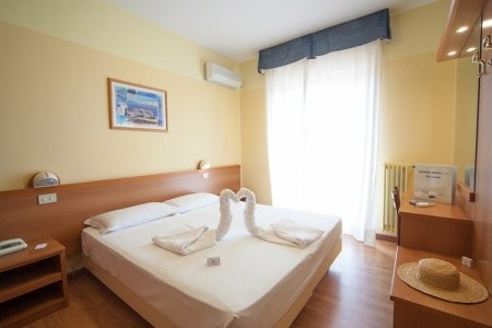 Hotel Regent*** - Pescara Hotel Regent*** - Pescara