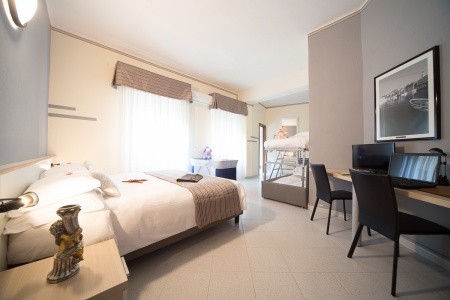 Hotel Villa Igea S Bazénem Mb – Diano Marina Hotel Villa Igea S Bazénem Mb – Diano Marina