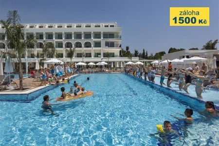 Karmir Resort