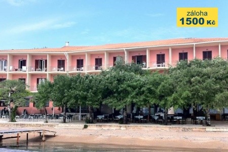 Dassia Beach