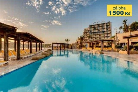 Sunny Coast Resort & Spa