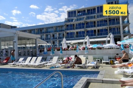 Eskada Beach