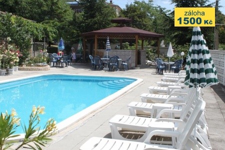 Cris Family Hotel