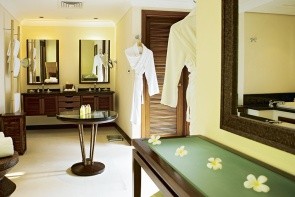 Constance Lemuria Resort