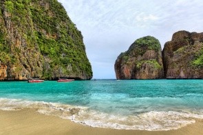 Pláž Maya Bay