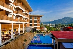Peach Blossom Resort