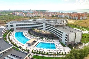 Aqua Paradise Resort