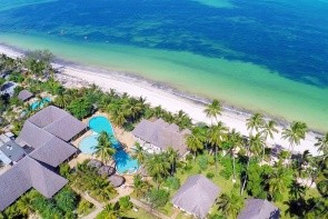 Uroa Bay Beach
