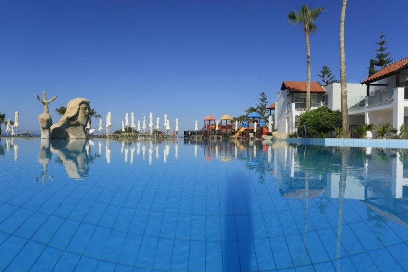 Hotel Aqua Sol Water Park Resort, Kypr Paphos 29 820 Kč Invia