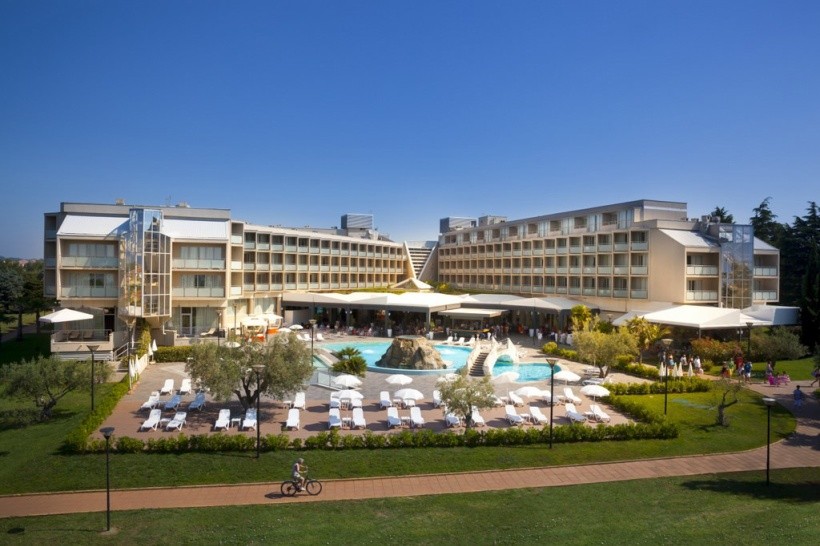 hotel milocer maestral hotel milocer maestral